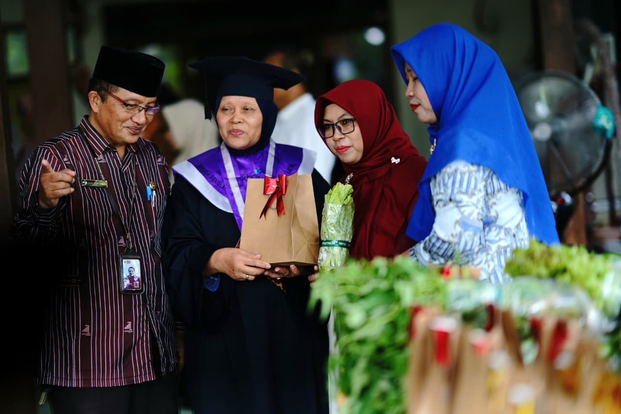Perkuat Kualitas Keluarga, TP PKK Kecamatan Taman Wisuda SOTH dan Selantang