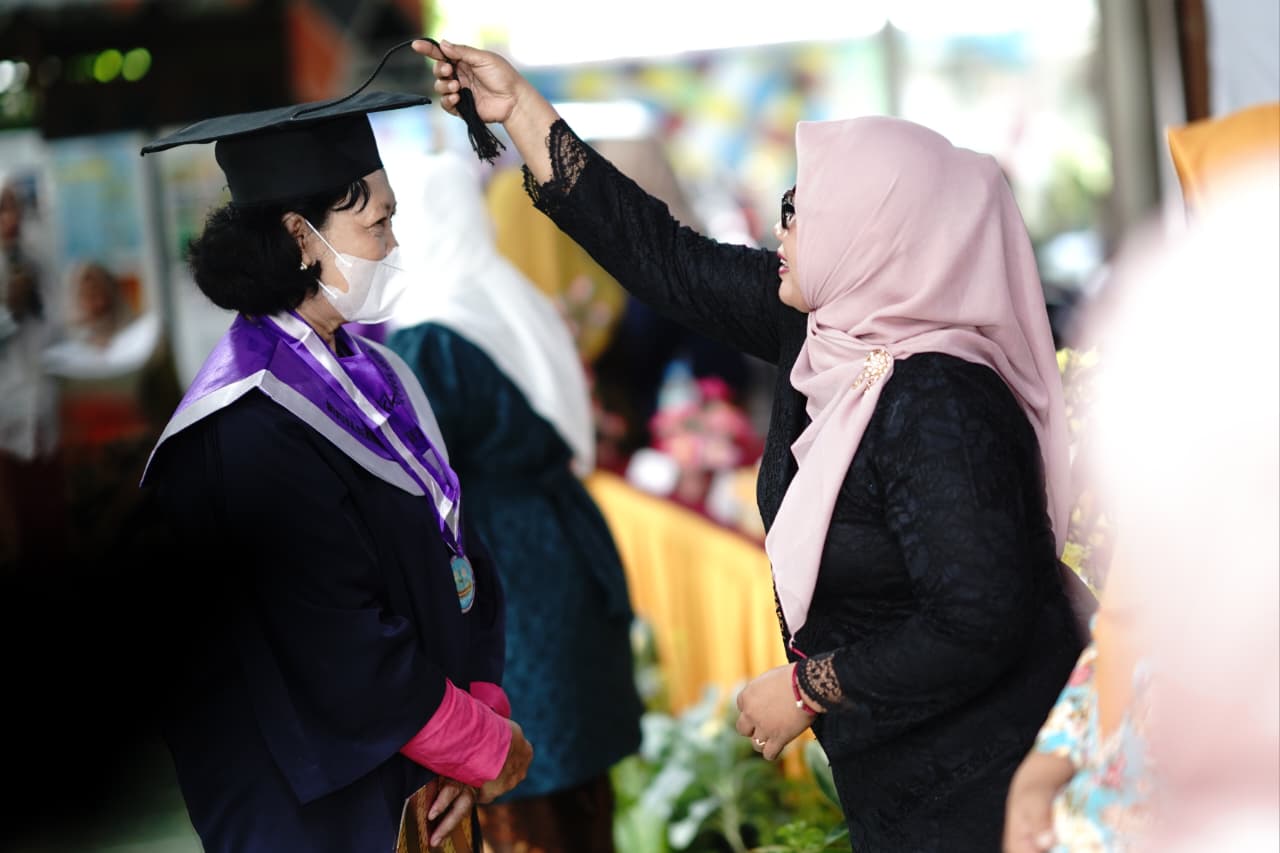 Perkuat Kualitas Keluarga, TP PKK Kecamatan Taman Wisuda SOTH dan Selantang