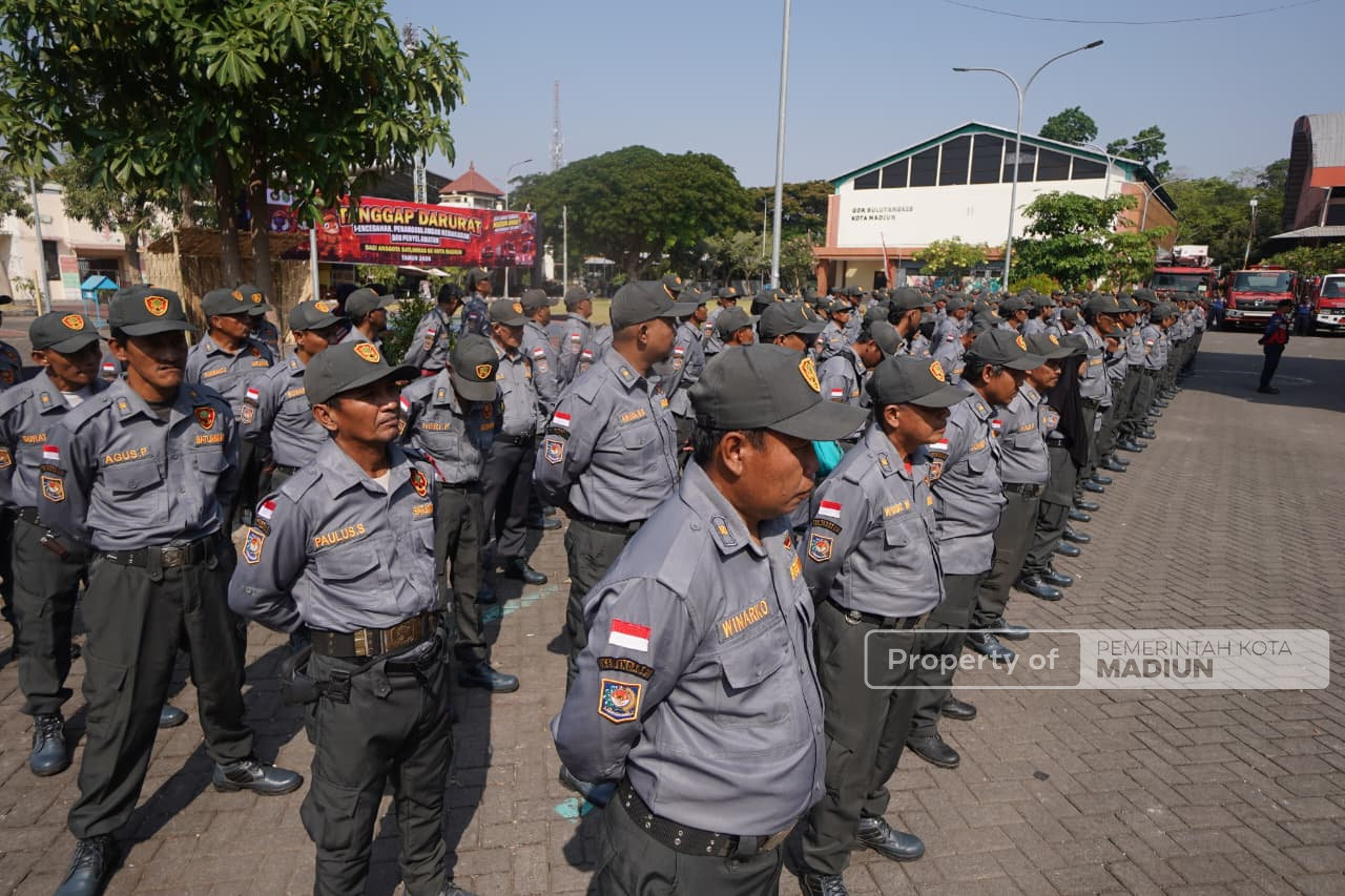 Perkuat Perlindungan Masyarakat, Plt Wali Kota Madiun Dorong Satlinmas Sigap Hadapi Kondisi Darurat